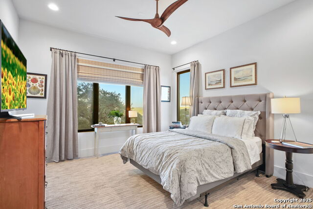 Listing photo id 55 for 10415 Kendall Cyn