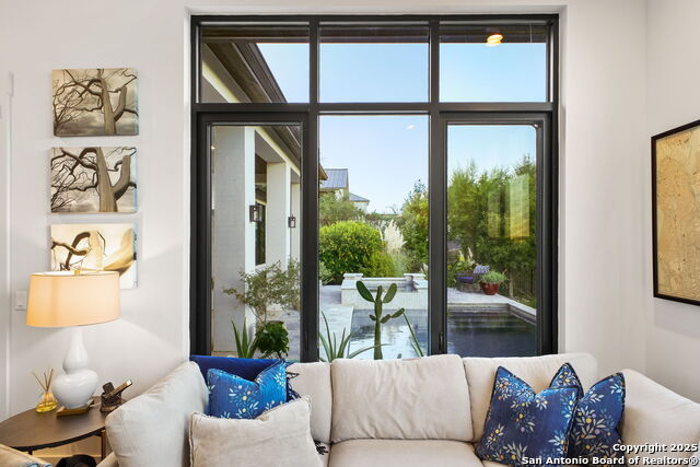 Listing photo id 65 for 10415 Kendall Cyn