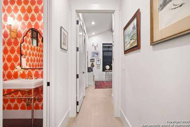 Listing photo id 66 for 10415 Kendall Cyn