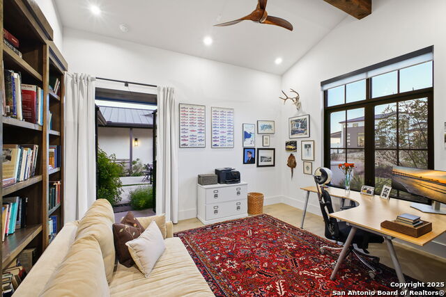 Listing photo id 69 for 10415 Kendall Cyn