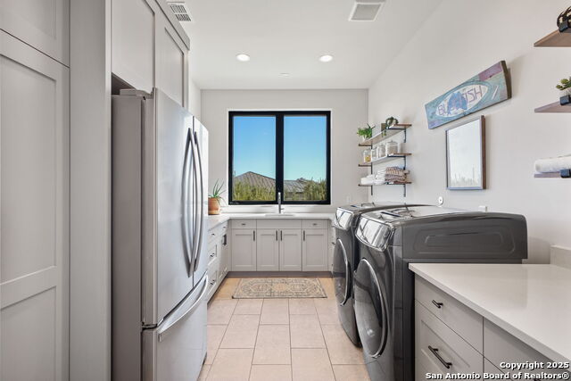 Listing photo id 70 for 10415 Kendall Cyn