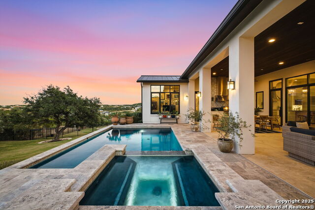 Listing photo id 80 for 10415 Kendall Cyn