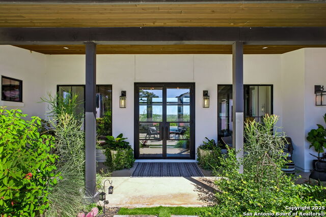 Listing photo id 88 for 10415 Kendall Cyn