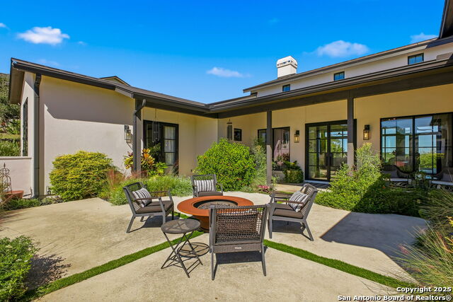 Listing photo id 93 for 10415 Kendall Cyn