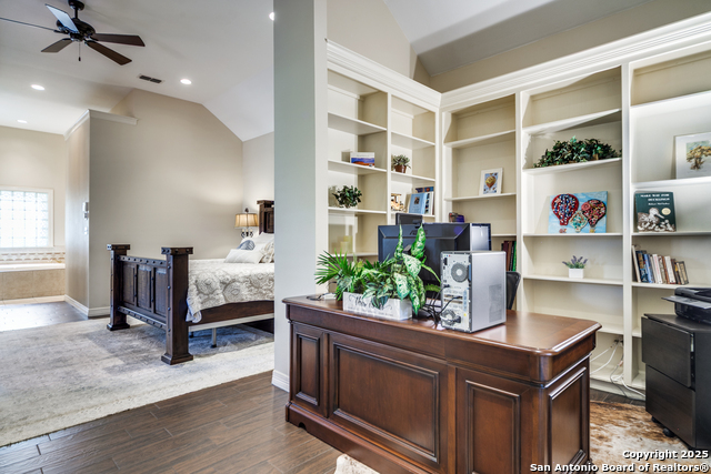 Listing photo id 15 for 67 Skyland Drive