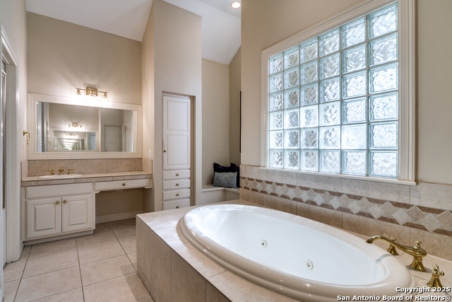 Listing photo id 19 for 67 Skyland Drive