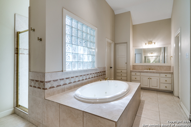 Listing photo id 20 for 67 Skyland Drive