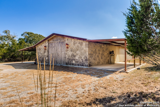 Listing photo id 34 for 67 Skyland Drive