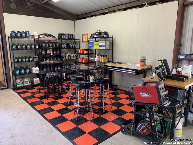 Listing photo id 39 for 67 Skyland Drive