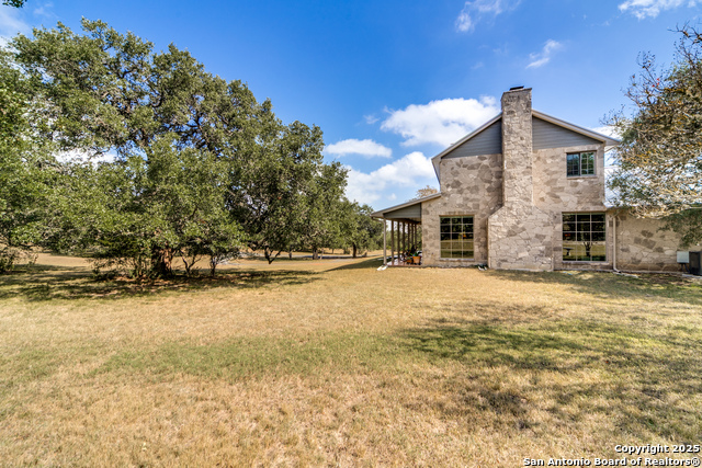 Listing photo id 4 for 67 Skyland Drive