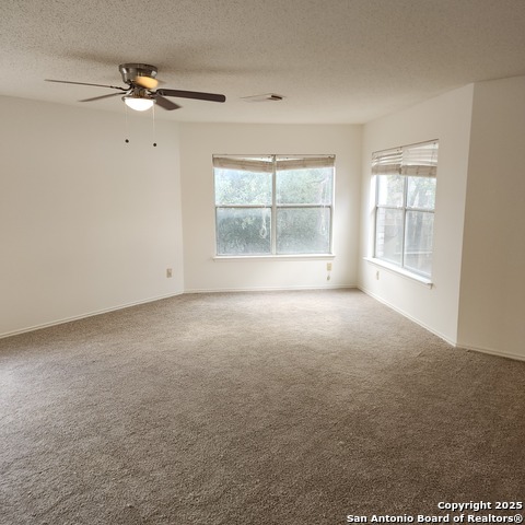 Image 17 of 28 For 435 Territory Oak