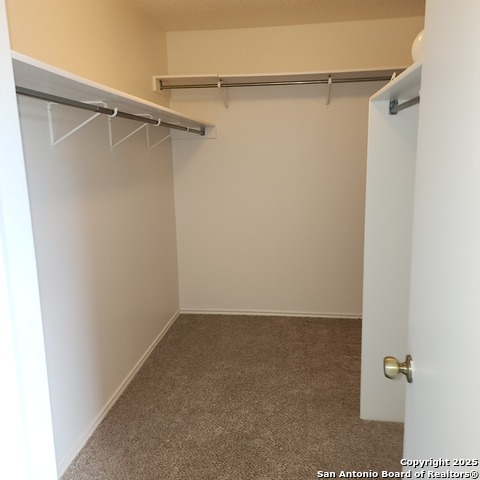 Image 18 of 28 For 435 Territory Oak