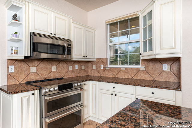 Image 10 of 33 For 881 Lantana Ridge