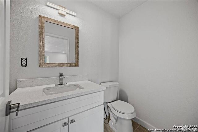 Image 16 of 25 For 5027 Creekmoor