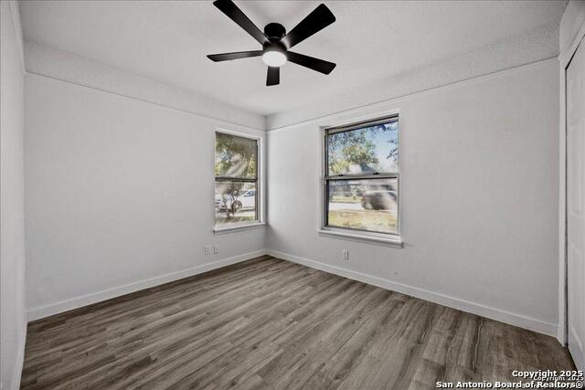 Image 24 of 25 For 5027 Creekmoor