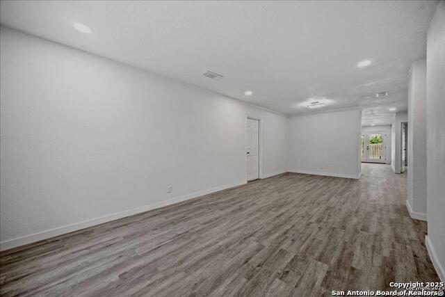 Image 6 of 25 For 5027 Creekmoor