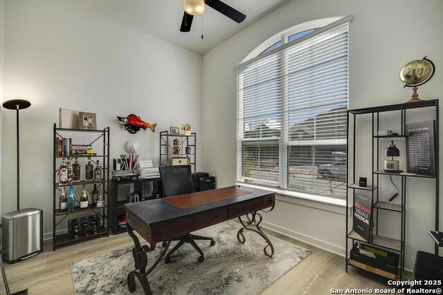 Image 5 of 31 For 5725 Huron Dr