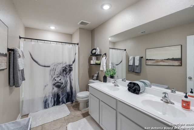 Image 16 of 25 For 3237 Hyacinth