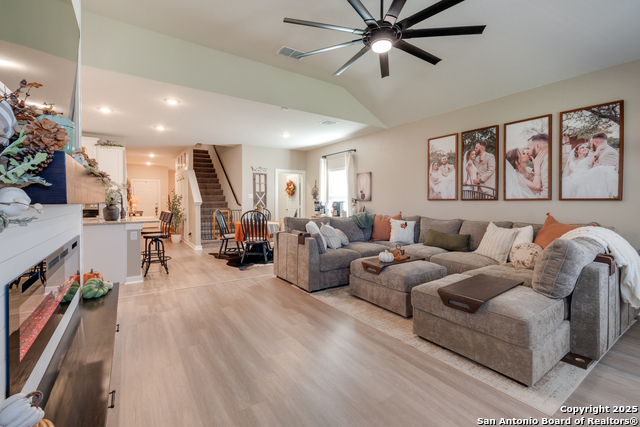 Image 5 of 25 For 3237 Hyacinth