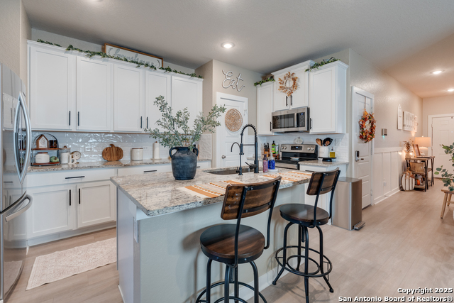 Image 8 of 25 For 3237 Hyacinth