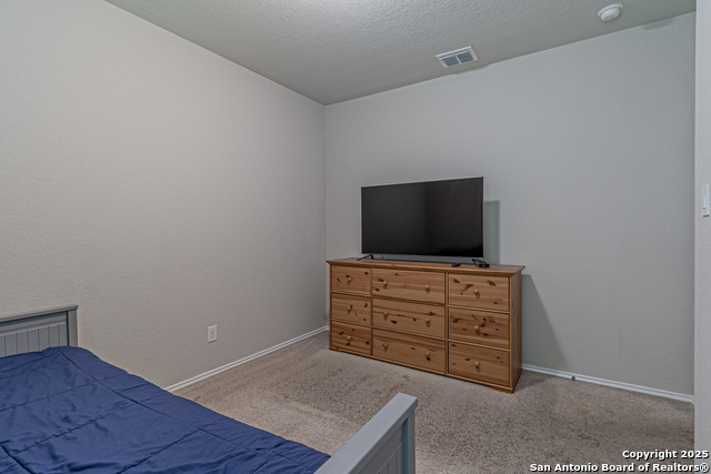 Listing photo id 30 for 14651 Latigo Loop