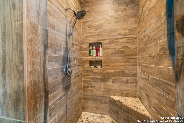 Image 20 of 43 For 462 Co Rd 763 B