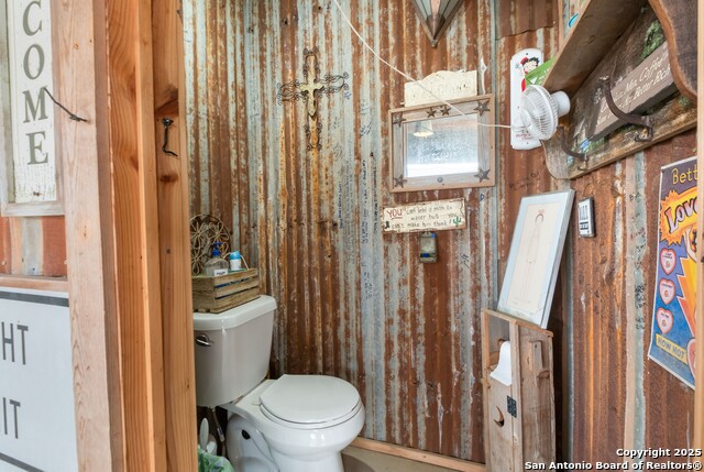 Image 32 of 43 For 462 Co Rd 763 B