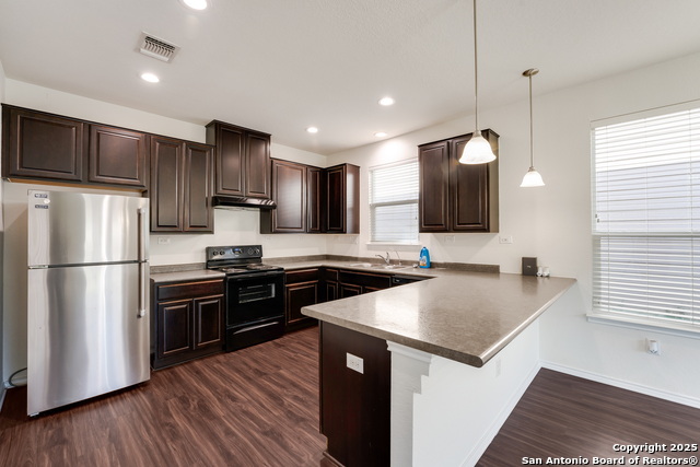 Image 12 of 23 For 9610 Pleasanton Pl