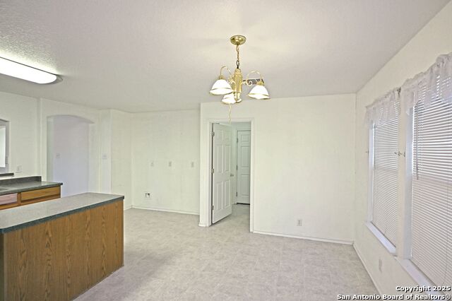 Listing photo id 9 for 3050 Button Ball