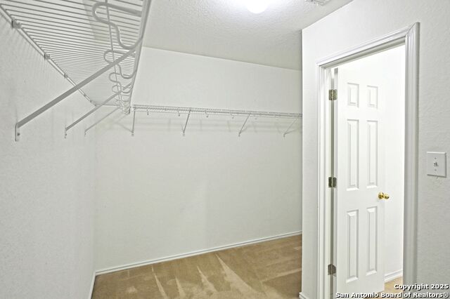 Listing photo id 29 for 3050 Button Ball