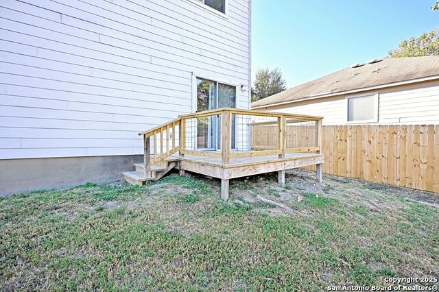 Listing photo id 34 for 3050 Button Ball