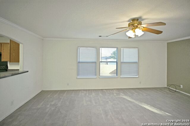 Listing photo id 3 for 3050 Button Ball