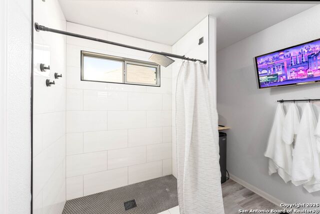 Image 18 of 32 For 8318 Braun Walk