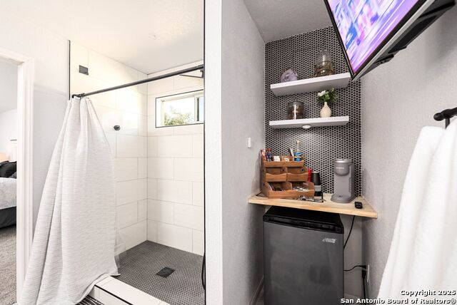 Image 19 of 32 For 8318 Braun Walk