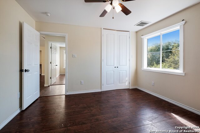 Listing photo id 22 for 8326 Exbourne