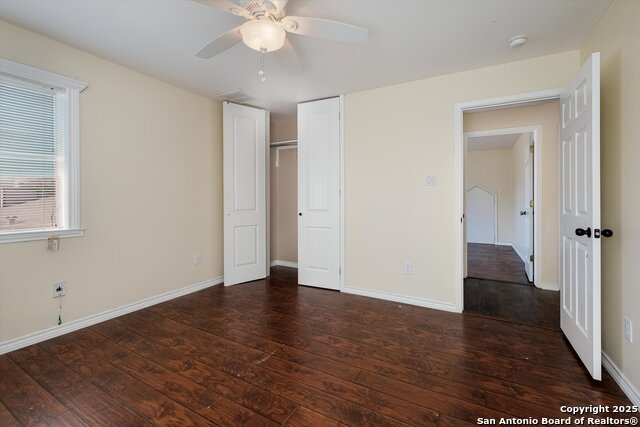 Listing photo id 24 for 8326 Exbourne