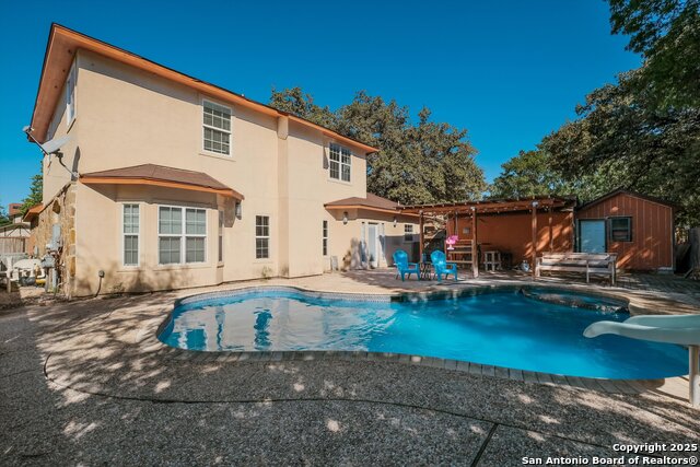 Listing photo id 26 for 8326 Exbourne