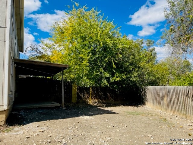 Image 15 of 28 For 6319 Waddesdon Wood