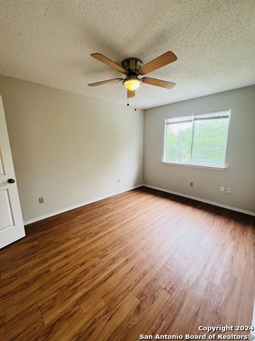 Image 16 of 28 For 6319 Waddesdon Wood