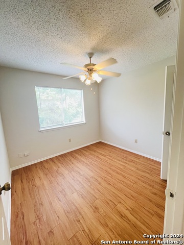 Image 19 of 28 For 6319 Waddesdon Wood