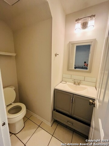 Image 6 of 28 For 6319 Waddesdon Wood