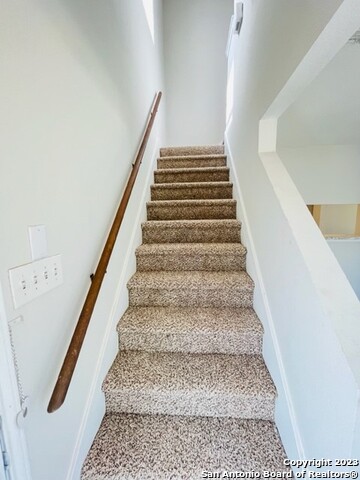 Image 9 of 28 For 6319 Waddesdon Wood