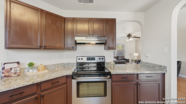 Image 8 of 45 For 7615 Allendate Peak