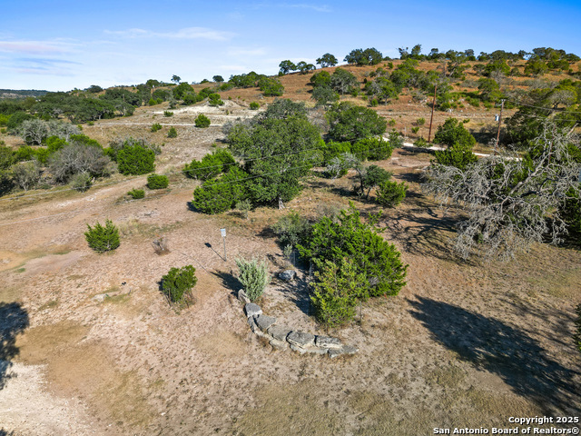 Listing photo id 12 for 1719 Fm 1376