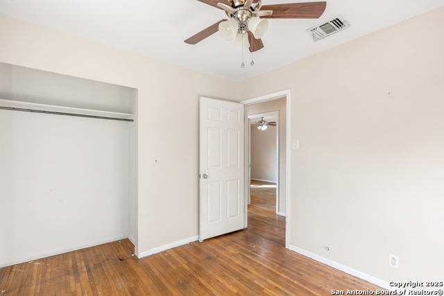 Image 18 of 20 For 407 Griggs  