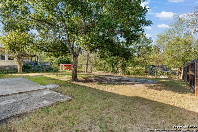 Image 19 of 20 For 407 Griggs  