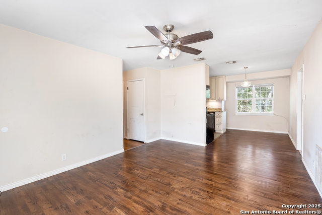 Image 5 of 20 For 407 Griggs  