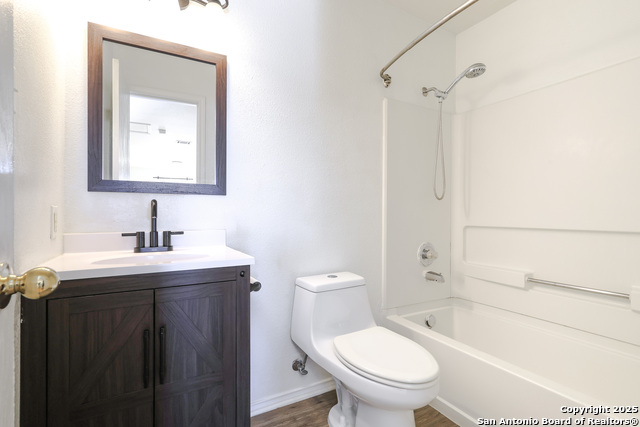 Image 21 of 25 For 8515 Shaenfield Pl