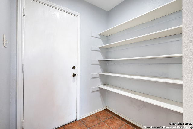 Image 9 of 25 For 8515 Shaenfield Pl