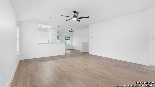 Listing photo id 23 for 6608 Sally Agee